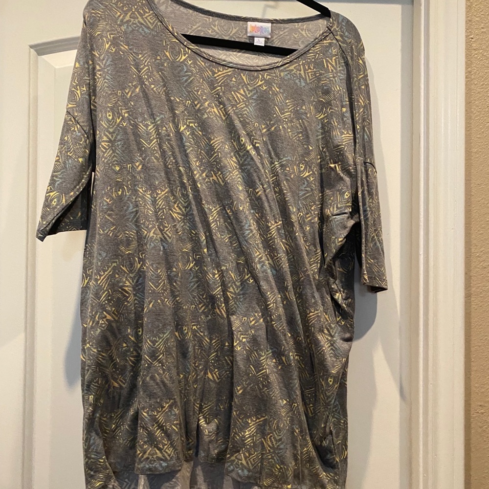 LuLaRoe Irma Tunic Top Vntage Gray Yellow Tribal Print Women’s Size Large EUC T1